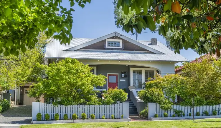 43 The Crescent, Queanbeyan NSW 2620
