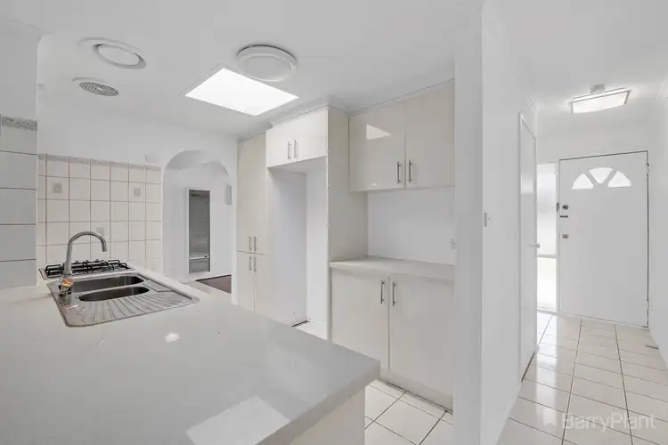 Fourth view of Homely house listing, 2 Wilga Court, Narre Warren VIC 3805