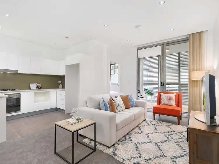 2/30 Albany Street, St Leonards NSW 2065