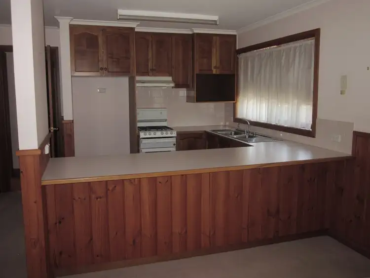 Third view of Homely unit listing, 2/6 Dundee Drive, Wodonga VIC 3690