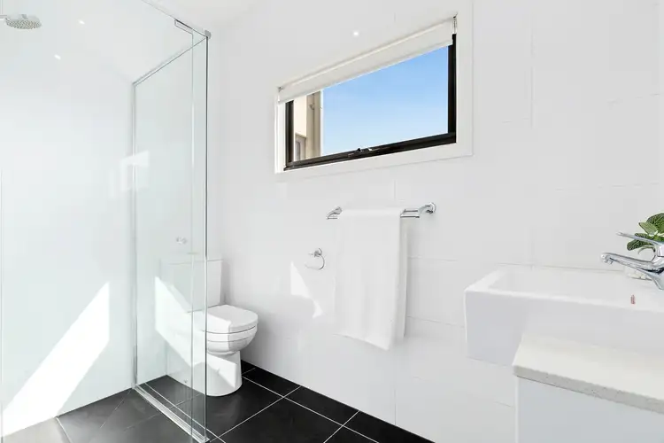 Fifth view of Homely apartment listing, 5/639 High Street, Thornbury VIC 3071