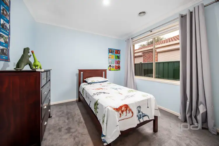 Fifth view of Homely house listing, 15 Forsyth Close, Burnside VIC 3023