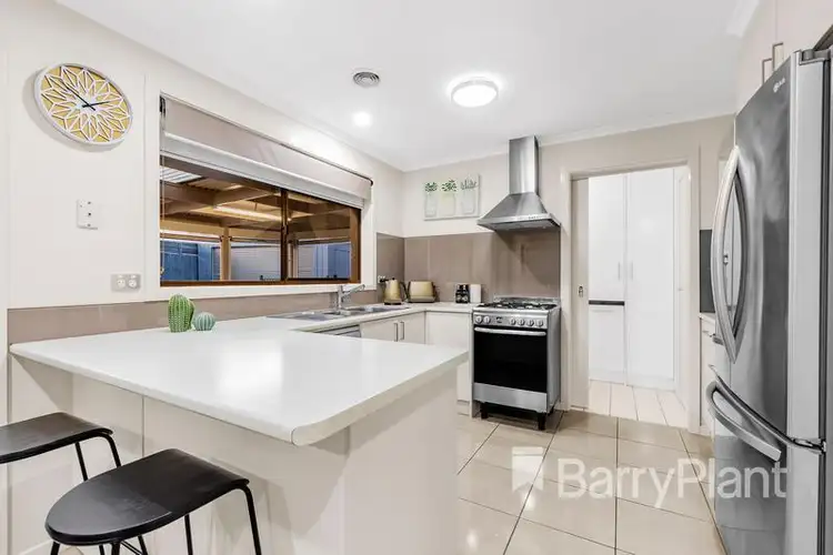 Fourth view of Homely house listing, 8 Nandina Court, Mill Park VIC 3082