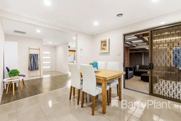 Fifth view of Homely house listing, 8 Nandina Court, Mill Park VIC 3082