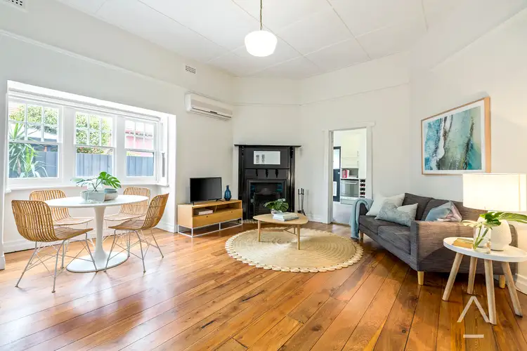 2/13 Glen Huntly Road