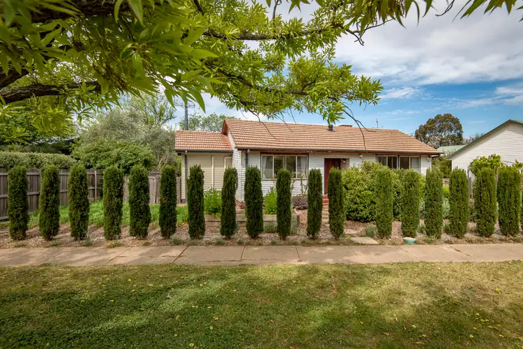 3 Arunta Street, Narrabundah ACT 2604