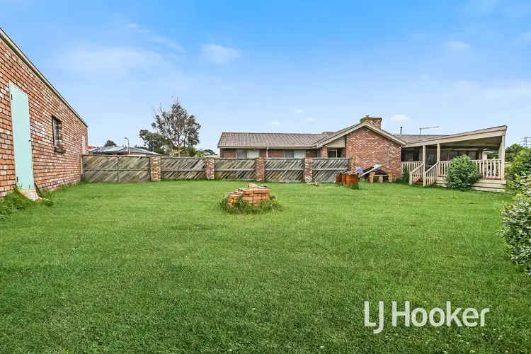 8 Redleap Court, Endeavour Hills VIC 3802