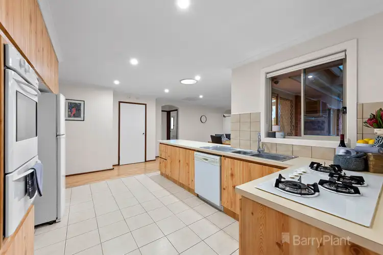 Sixth view of Homely house listing, 6 Denise Court, Narre Warren VIC 3805