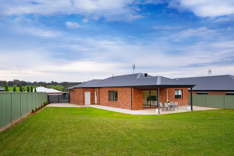 Second view of Homely house listing, 4 Shilney Court, Campbells Creek VIC 3451