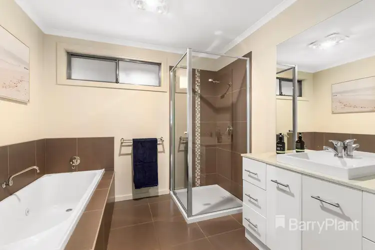 Sixth view of Homely house listing, 5 Westdale Court, Watsonia VIC 3087