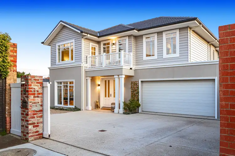 24 Hoyt Street, Hampton VIC 3188