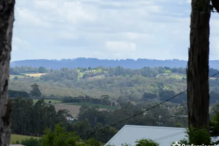 Second view of Homely house listing, 2 Barrowby Avenue, Woori Yallock VIC 3139