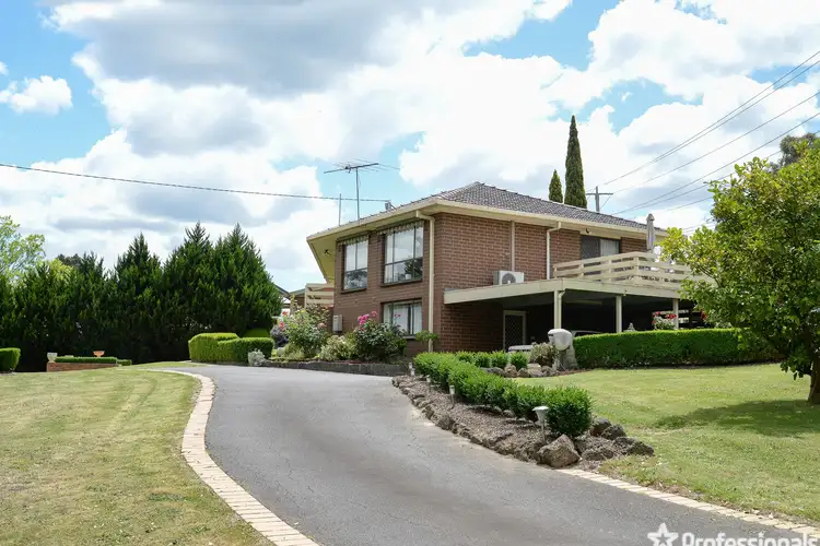 Fifth view of Homely house listing, 2 Barrowby Avenue, Woori Yallock VIC 3139