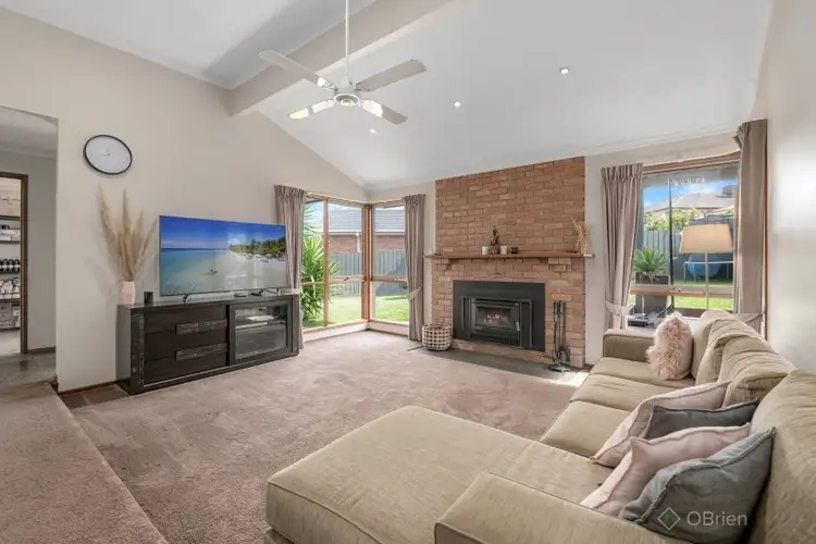 Second view of Homely house listing, 5 Confait Court, Berwick VIC 3806
