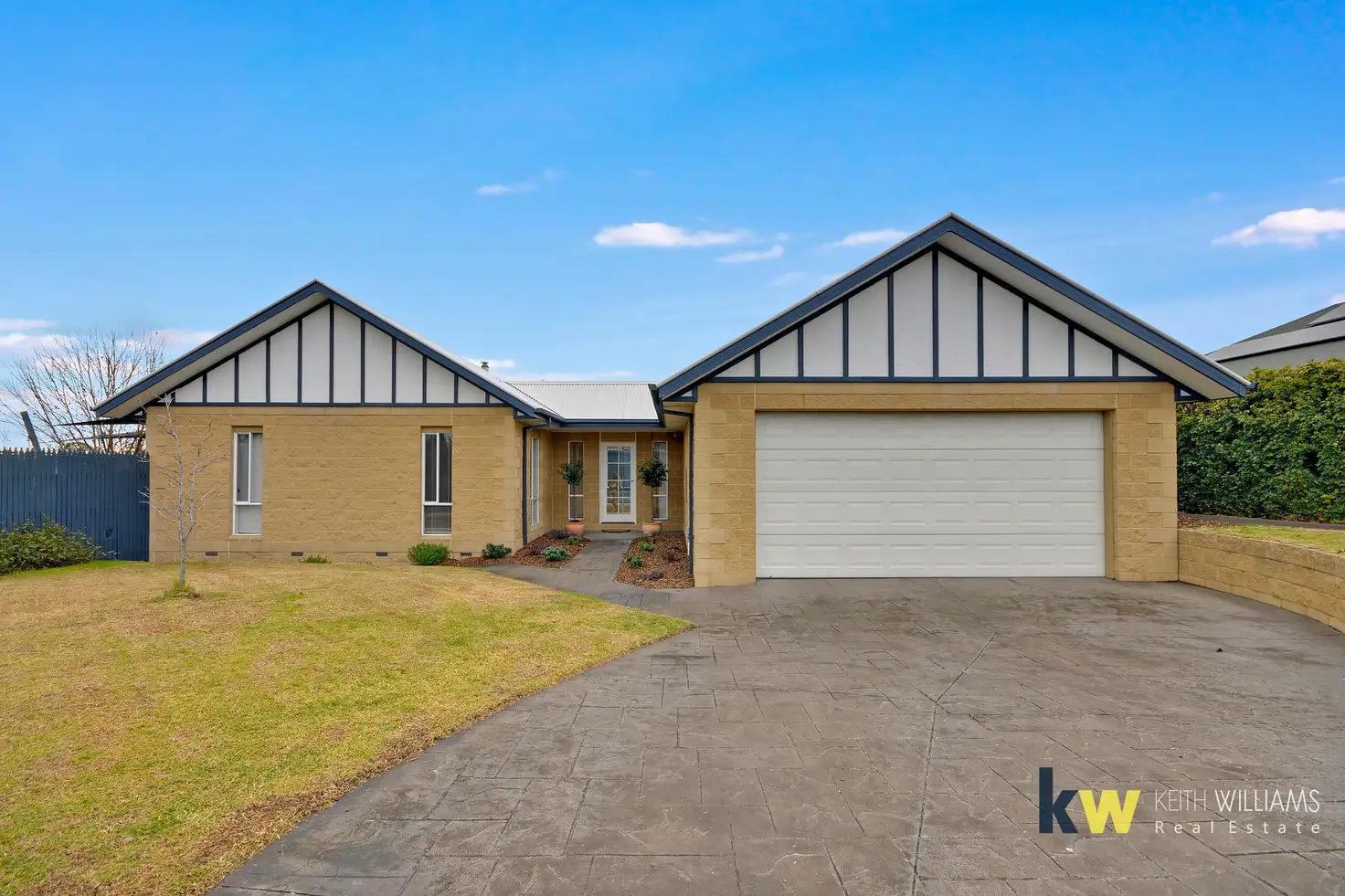 Main view of Homely unit listing, 1/18 Fairway Drive, Traralgon VIC 3844