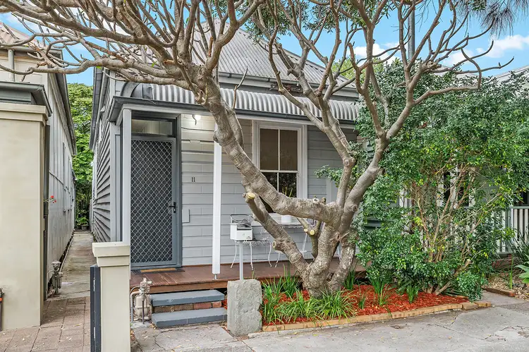 11 Elcho Street, Hamilton NSW 2303