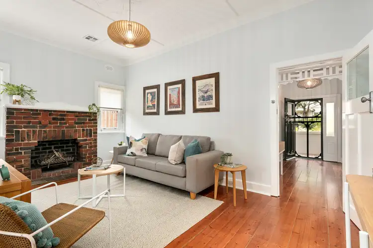 Fifth view of Homely house listing, 10 Sunbeam Street, Pascoe Vale VIC 3044
