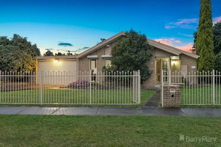 34 Howey Road, Pakenham VIC 3810