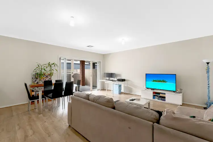 2/11 Minna Terrace, Semaphore Park SA 5019