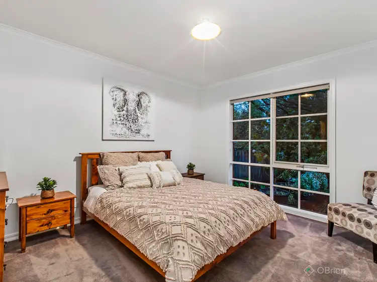 Sixth view of Homely house listing, 4 Maralee Court, Berwick VIC 3806