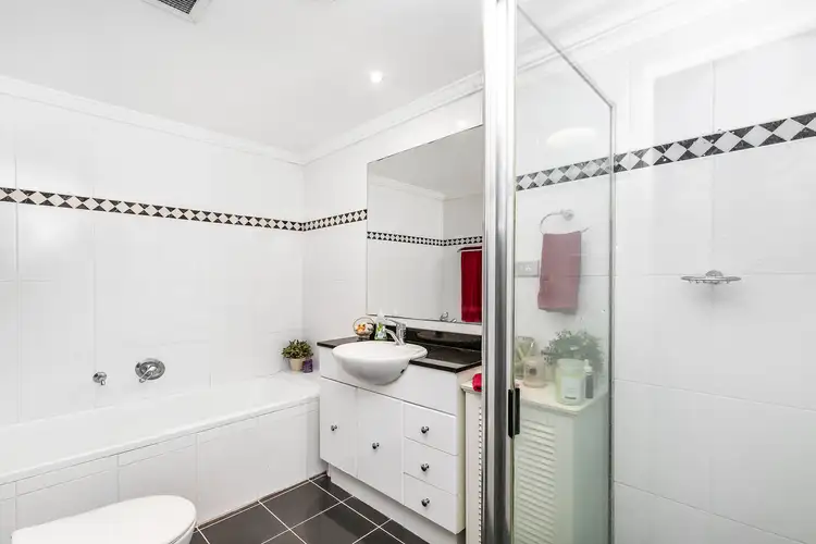 Fifth view of Homely apartment listing, 2/7 Crystal Street, Waterloo NSW 2017