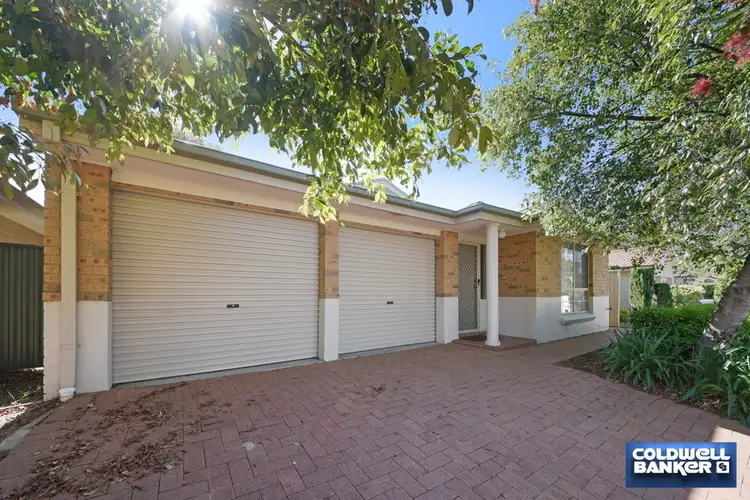 33 Glenelg Court, Wattle Grove NSW 2173
