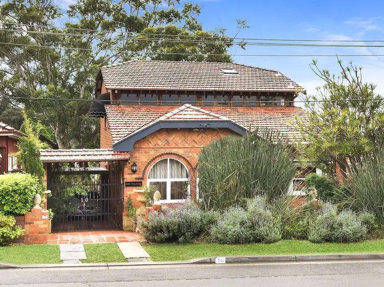 10 Bardwell Crescent, Earlwood NSW 2206