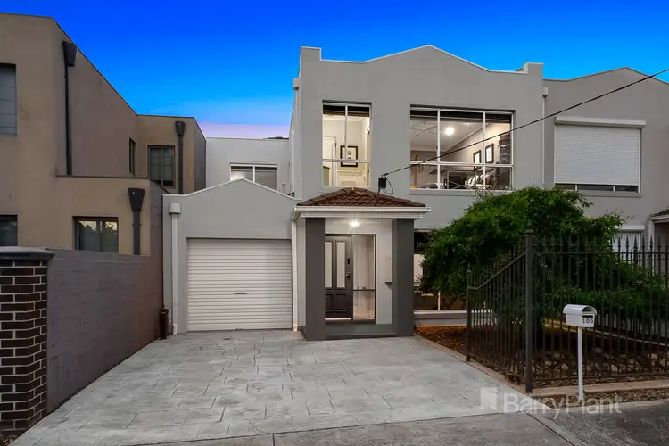 106 Errington Road, St Albans VIC 3021