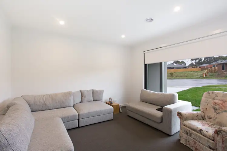 Sixth view of Homely house listing, 4 Arkansaw Court, Brown Hill VIC 3350