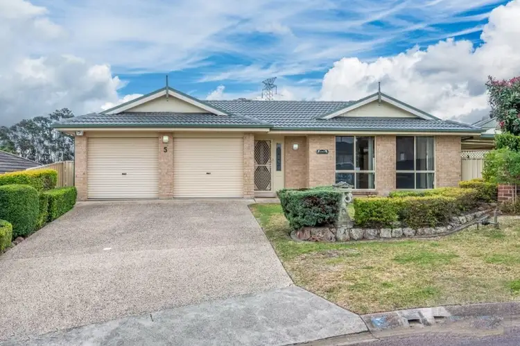 5 Erica Close, Cameron Park NSW 2285
