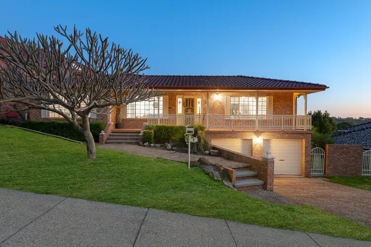 6 Grovelake Close, Eleebana NSW 2282