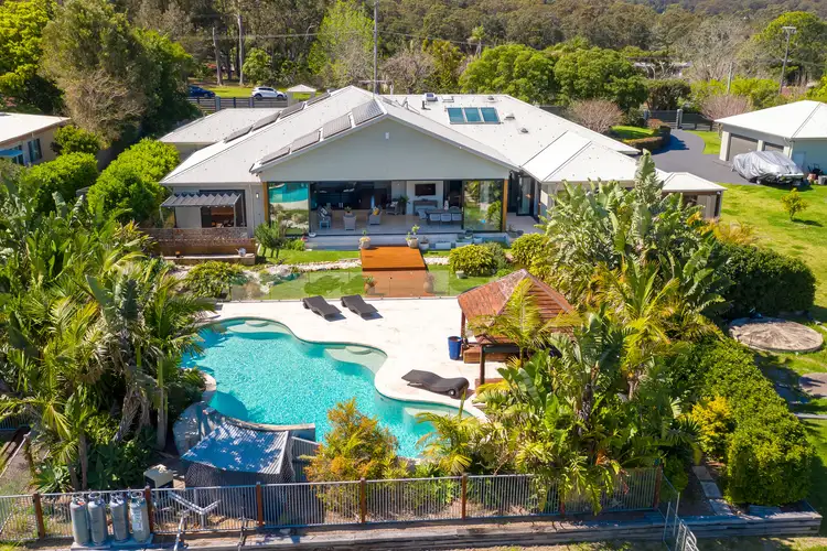21 Burton Road, Eleebana NSW 2282