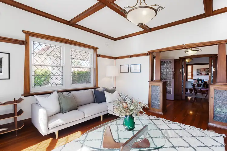 2 Ridgeway Road, New Lambton Heights NSW 2305