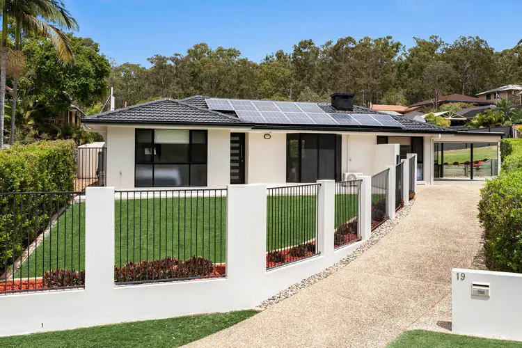 19 Agate Street, Camp Hill QLD 4152