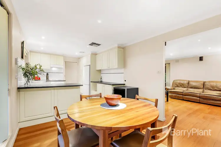 Fifth view of Homely house listing, 5 Shiraz Court, Bundoora VIC 3083