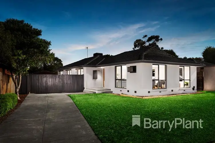 81 Buckmaster Drive, Mill Park VIC 3082