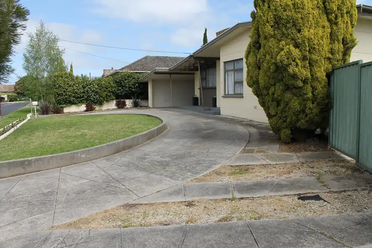Second view of Homely house listing, 2 Currawong Crescent, Mount Gambier SA 5290