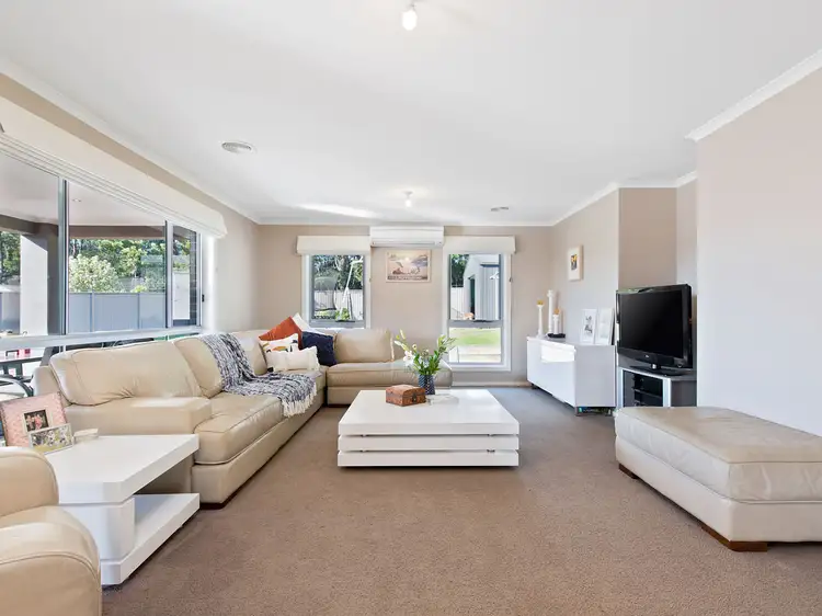 Sixth view of Homely house listing, 8 Pinevale Way, Ballarat North VIC 3350