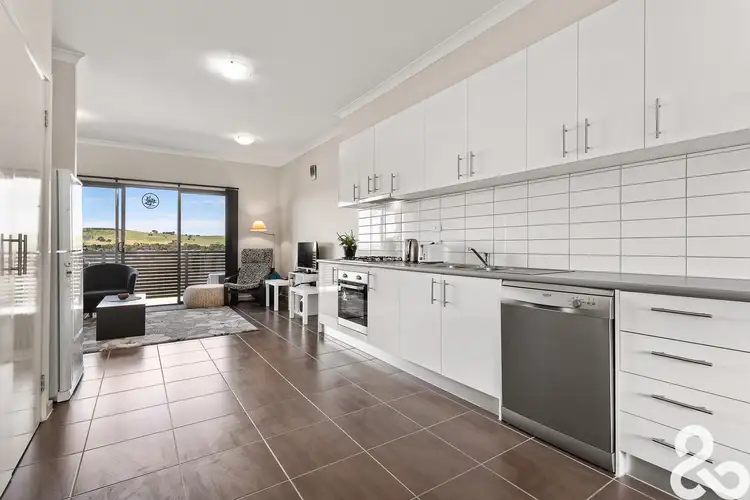 6 Swagman Walk, Wollert VIC 3750
