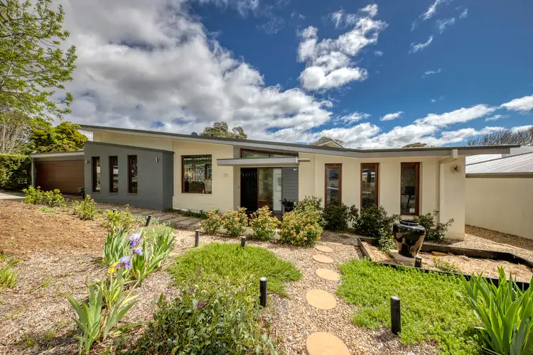 20 Shenton Crescent, Stirling ACT 2611