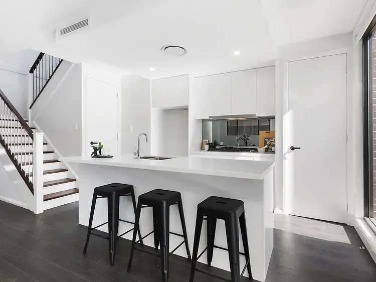 24 Livingstone Avenue, Botany NSW 2019