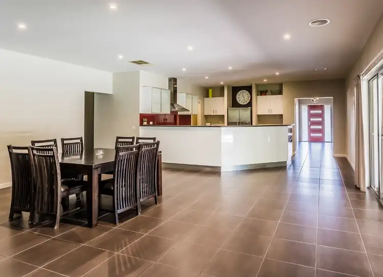 Sixth view of Homely house listing, 4 Fawkner Court, Echuca VIC 3564