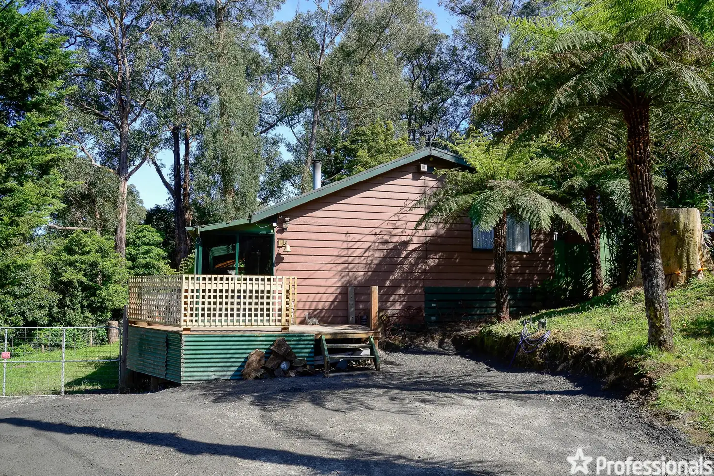 Main view of Homely house listing, 4 Adrienne Court, Millgrove VIC 3799