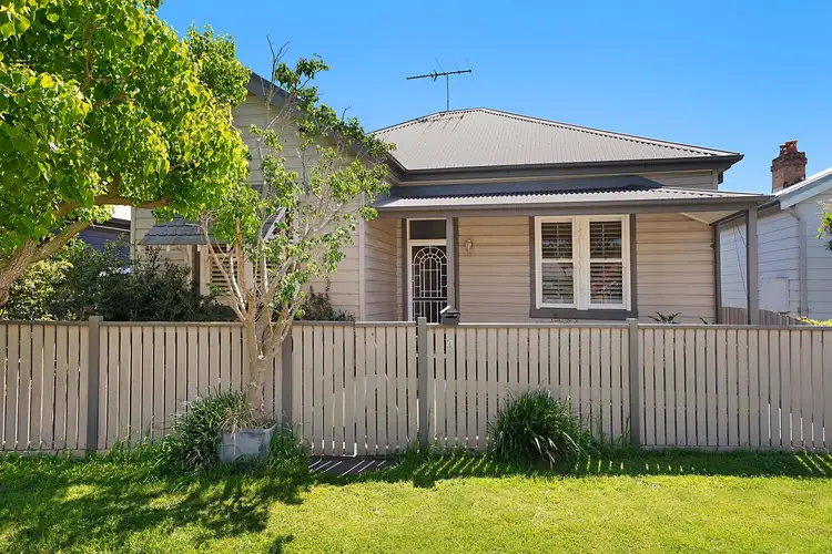 4 Margaret Street, Tighes Hill NSW 2297