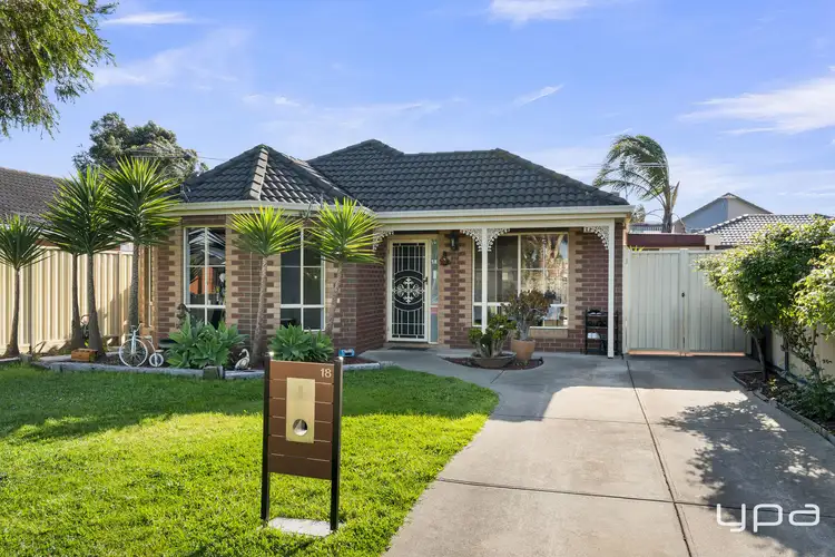 18 Plenty Court, Altona Meadows VIC 3028
