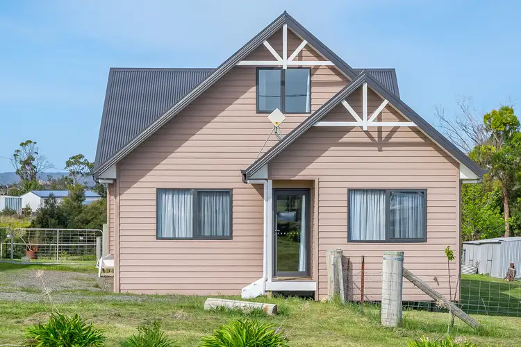 44 Bay Street, Dunalley TAS 7177