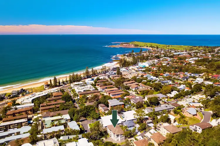 Third view of Homely apartment listing, 4/1 Graylind Close, Collaroy NSW 2097