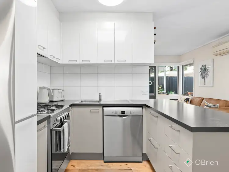 Fourth view of Homely unit listing, 3/8 Stuart Avenue, Cheltenham VIC 3192