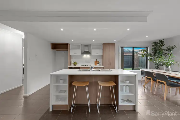 Fifth view of Homely house listing, 28 Player Drive, Narre Warren VIC 3805