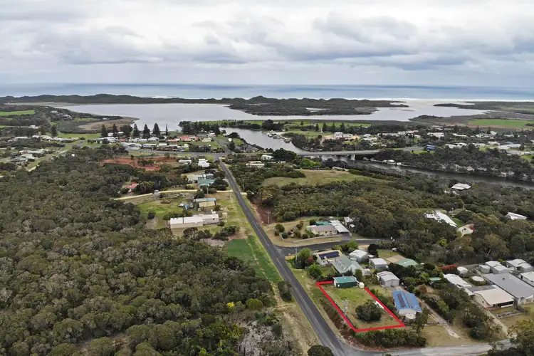 1 Moonah Avenue, Nelson VIC 3292